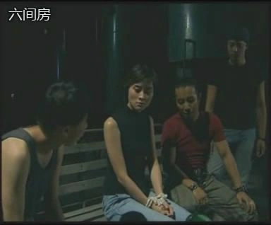 男人女人向前走