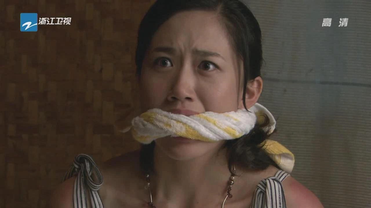 带泪梨花