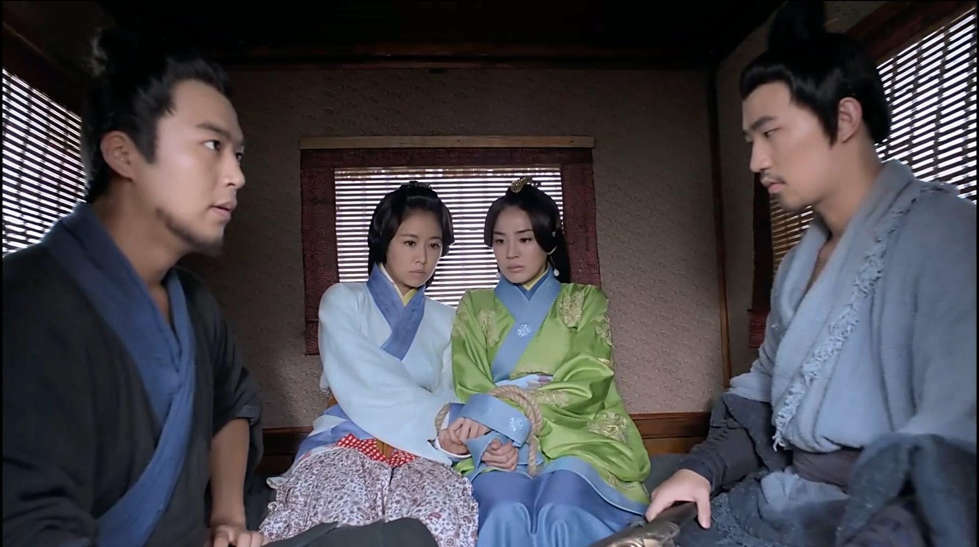 林心如,洪小铃*