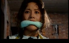 熊英