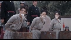 王艳,何泓姗