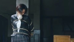 李依玲