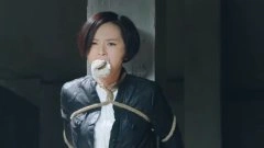 李依玲