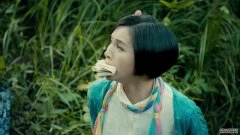 李依玲